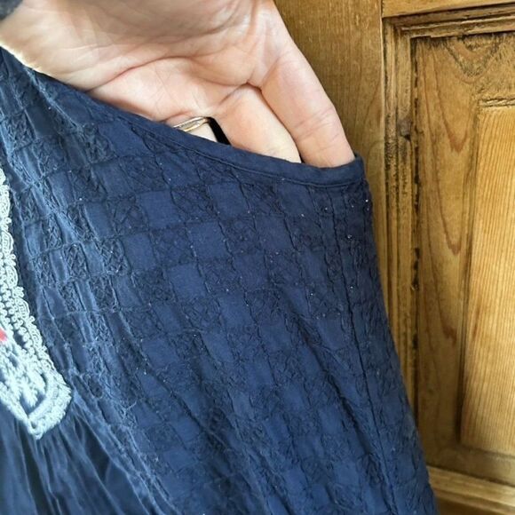 Maeve 6 Dress Navy White Red Embroidery Anthropologie Tank Pocket Shift - Picture 8 of 15